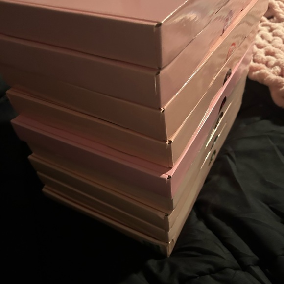 Jeffree star mirrors several colors - Picture 4 of 16